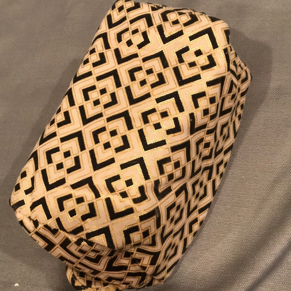 Makeup Bag - Picture 3 of 3